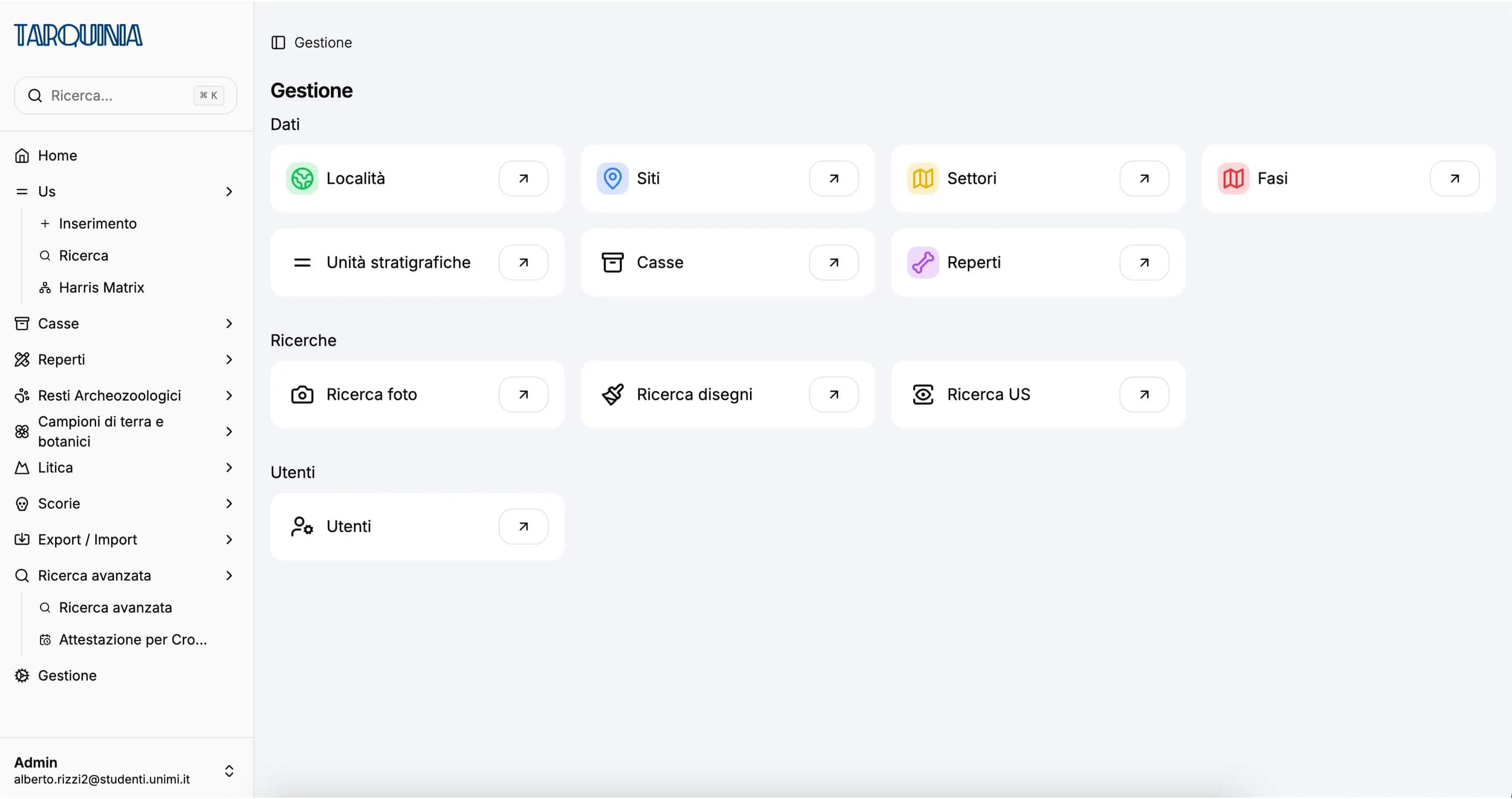 La sezione gestione raccoglie i dati dello scavo: località, siti, settori, casse e reperti.