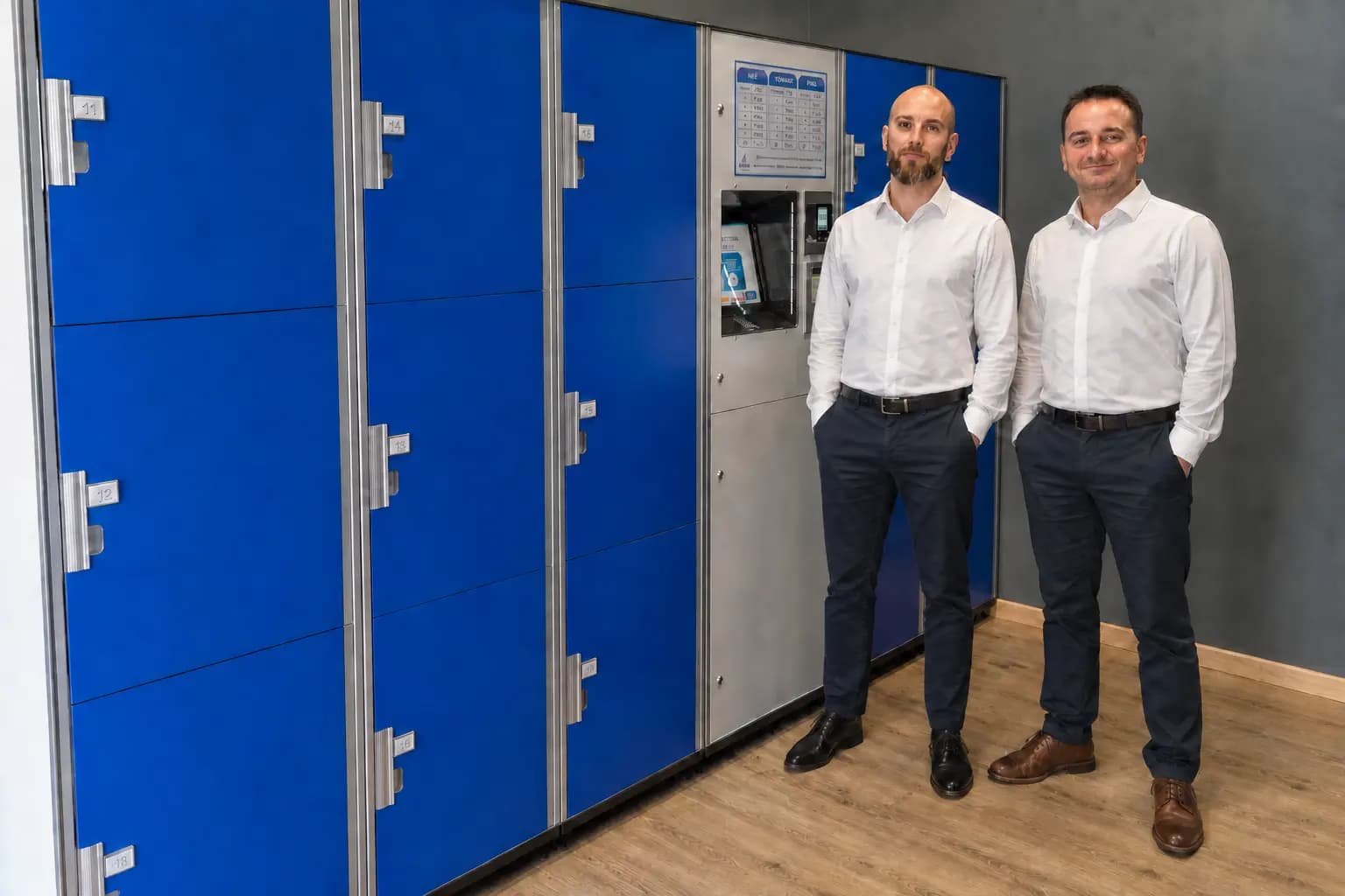 Marco e Marcello di Lock&Go davanti ai locker